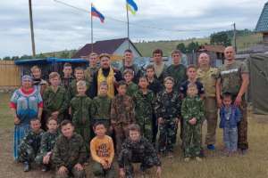Наставники Православного детско-юношеского объединения организовали для детей военно-полевые сборы
