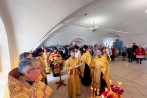 В Свято-Одигитриевском соборе было совершено молебное пение о военнослужащих