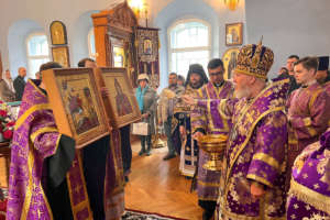 Новые иконы для верхнего придела Свято-Одигитриевского собора г. Улан-Удэ