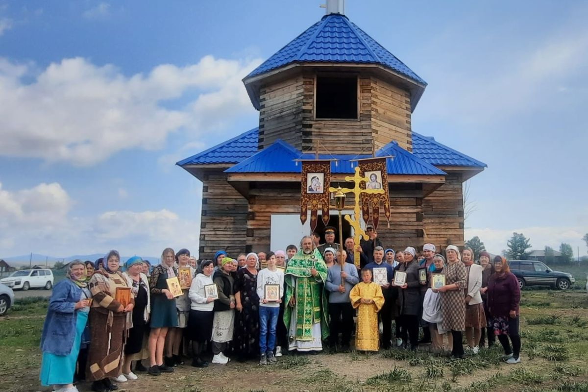 Праздник Троицы в с. Большая Кудара - Улан-Удэнская и Бурятская Епархия  Русской Православной Церкви (Московский Патриархат)