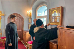 Дар Святейшего Патриарха Кирилла Одигитриевскому собору г. Улан-Удэ помещен в новый киот