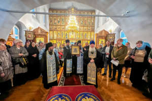 Состоялись проводы древней чудотворной Казанской иконы Матери Божией из Улан-Удэ